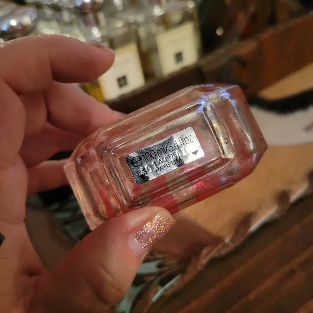 Victoria's secret fragrance - Picture 3 of 4